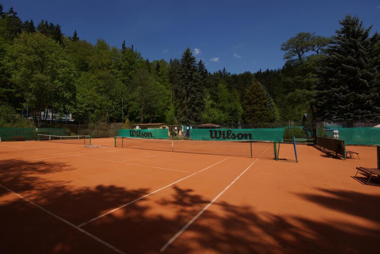 Sport Hotel Gejzirpark Karlovy Vary Eksteriør bilde